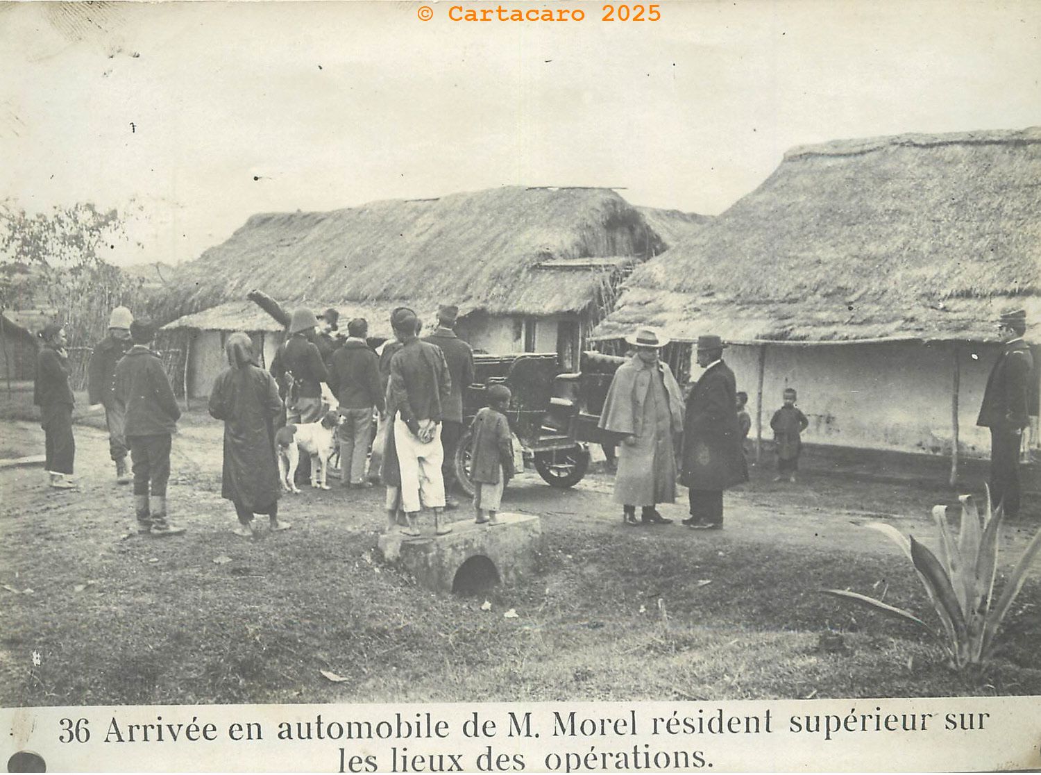 6244 - Arrivée en automobile de M. Morel, résident supérieur sur les lieux des opérations