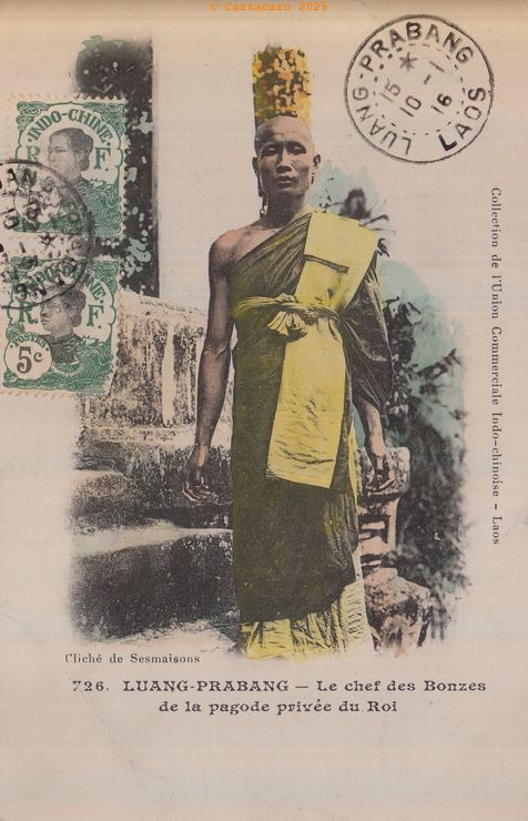 Luang Prabang - Un chef de Bonzes de la pagode privée du roi UCI cliché Sesmaisons 726