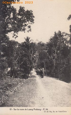 Indochine - Laos - Sur la route de Luang Prabang Fernand Nathan 12 #5445 ©Cartacaro 5017