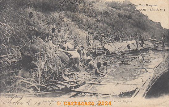 Laos - Dans les rapides - Remise en état de la pirogue - Raquez B 3 @11xxx #5186