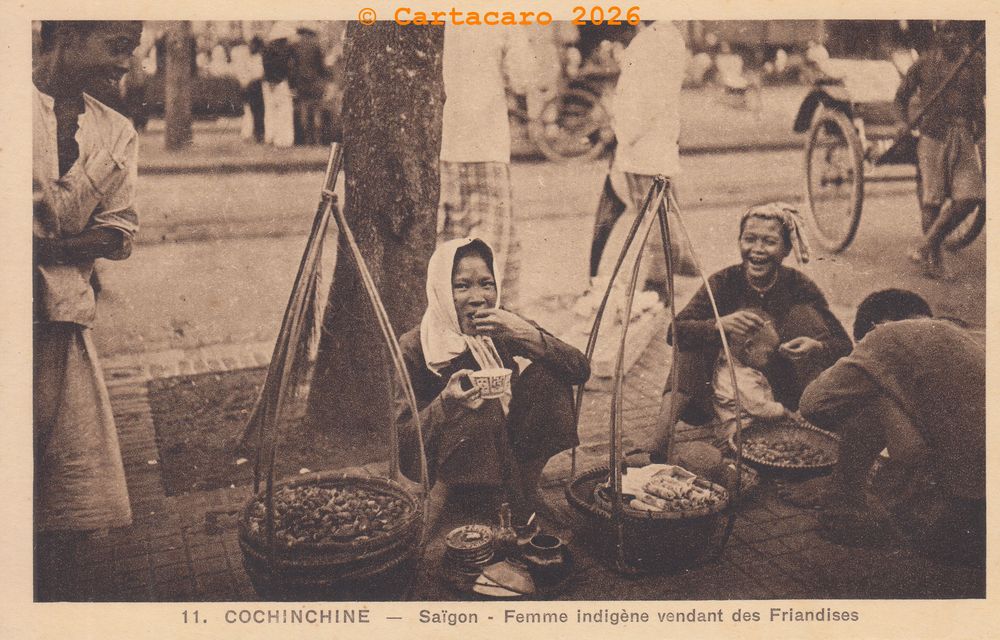 Cochinchine Saïgon - Femme indigène vendant des friandises Nadal -@4219 #6620